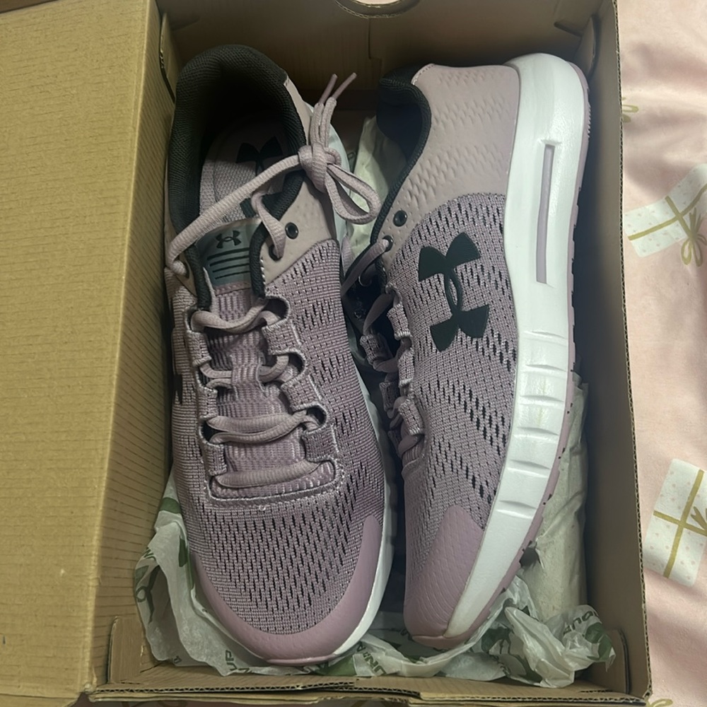Womens Under Armour sneakers